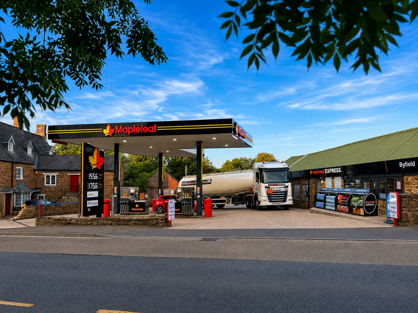 A Mapleleaf Express forecourt on a sunny day